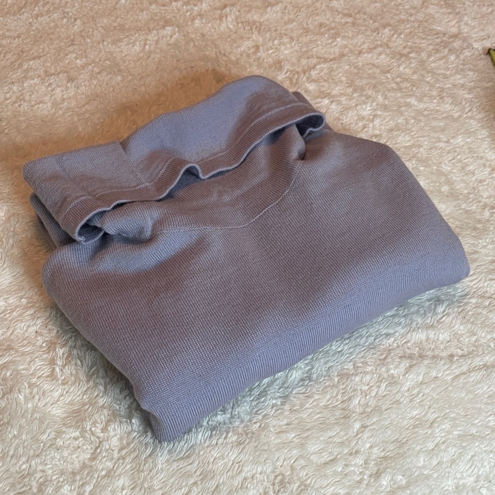 Valerie Stevens Lavender Turtleneck Sweater 100% Wool